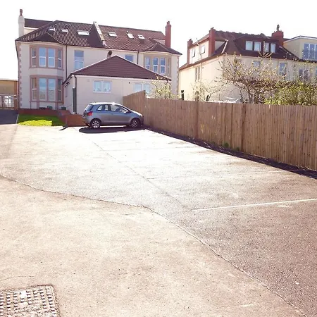 Filton Guest House 4*