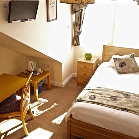 Filton Guest House 4*